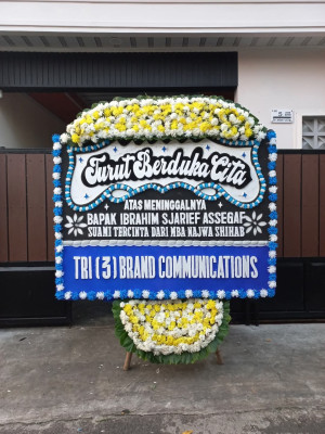 Papan Bunga Duka di Boyo